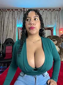 serena_willow from StripChat