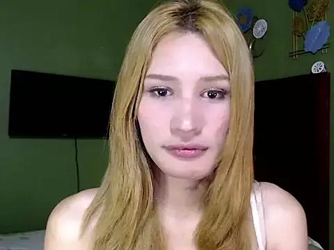 SerenaCortesi from StripChat is Freechat