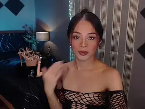 SerenityFoxx from StripChat is Freechat