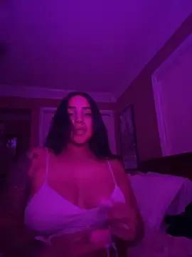 Sexilexiprincess from StripChat is Freechat