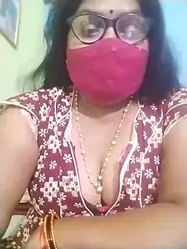 sexxyrenukaa from StripChat