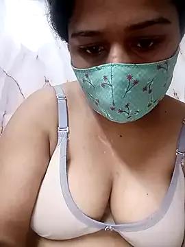 Sexy-Smilly- from StripChat is Freechat