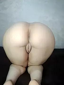 Sexy__Arab from StripChat is Freechat