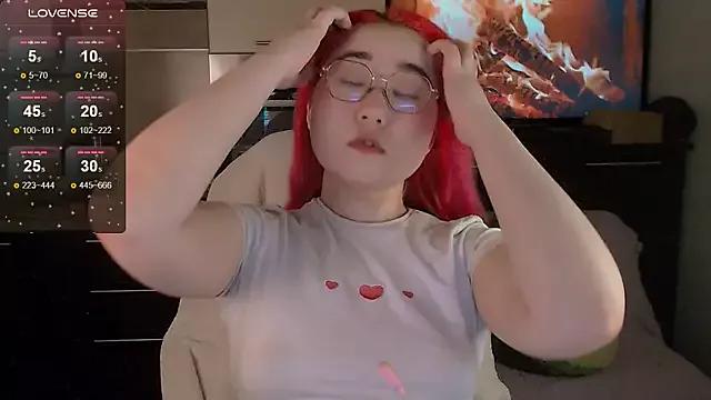 sexy_asian from StripChat is Freechat