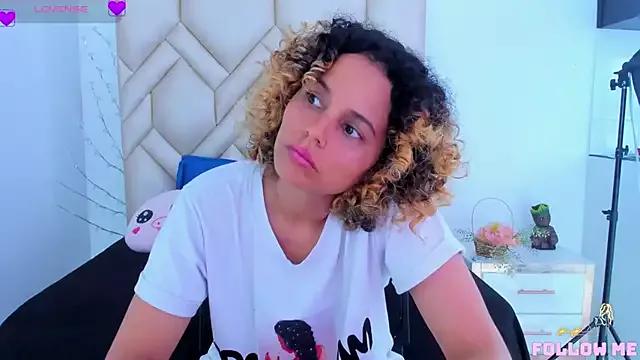 sexy_thin_anastasia from StripChat is Freechat
