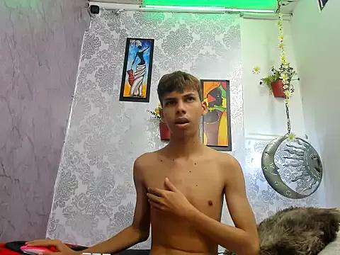 sexyboys_cutex18 from StripChat is Freechat