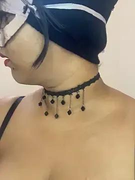 Sexysilva24 from StripChat is Freechat