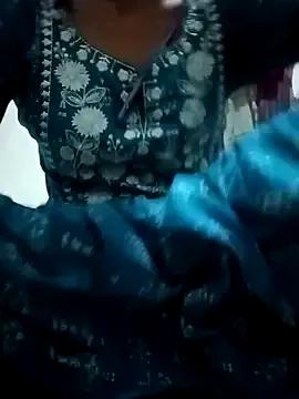 Sexysoniya12 webcams show profile image 