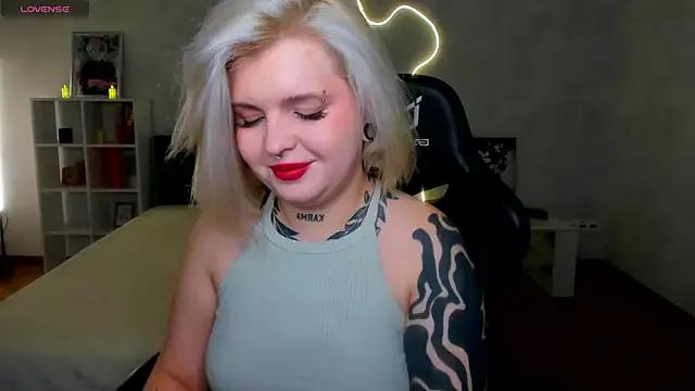 shadow__purrr from StripChat is Freechat