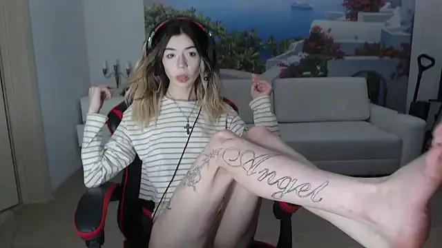 Dirty chat webcam: explore liveshows with versed models, from laying bare to fetishes, in a variety of sexy free adult webcams.