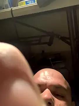 Shakeweight webcams show profile image 