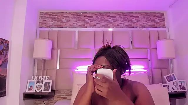 ShaniaBrownn from StripChat is Freechat