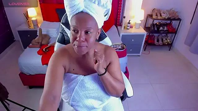 ShantalDior from StripChat is Freechat