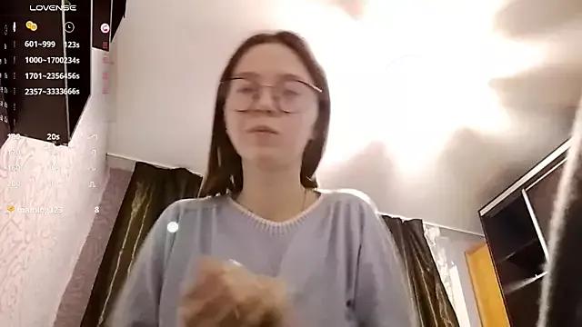 SharenBilleck from StripChat is Freechat