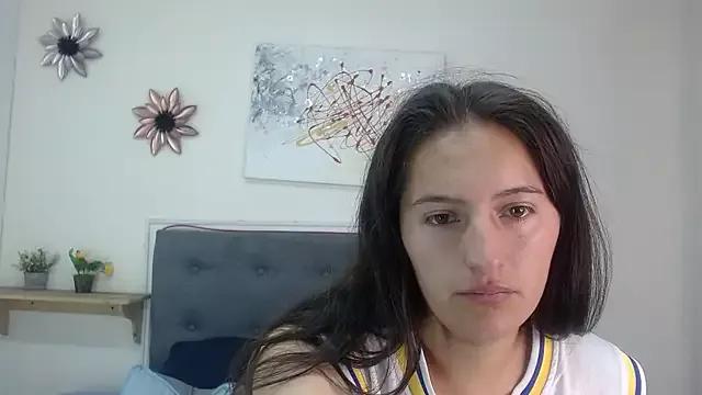 sharon_and_kloee from StripChat is Freechat