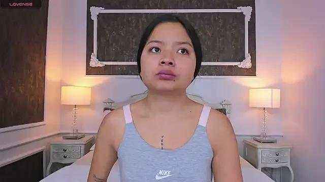 SharonBonet from StripChat is Freechat