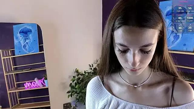 SheenaDunaway from StripChat is Freechat
