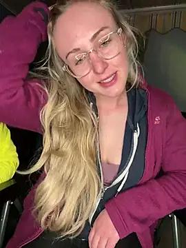 SherryOutdoor1 webcams show profile image 