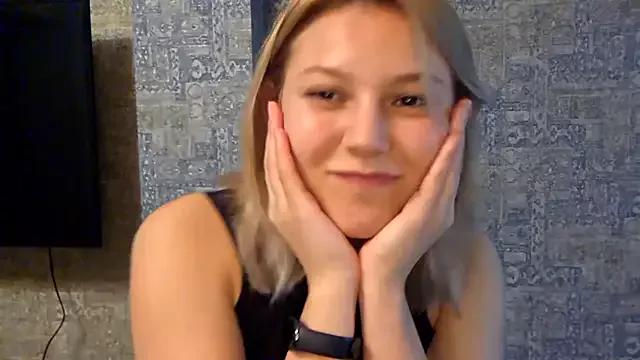 ShinyJules from StripChat is Freechat