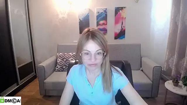 Photos of shy_hot_cat from StripChat is Freechat