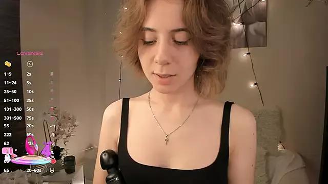 shyina_meow from StripChat is Freechat