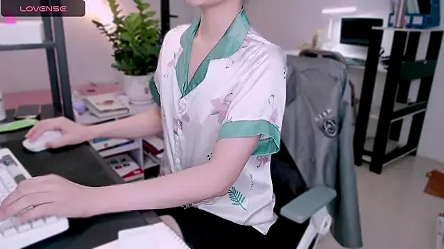 Shyn__ webcams show profile image 