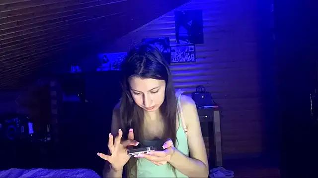 Shyselly from StripChat