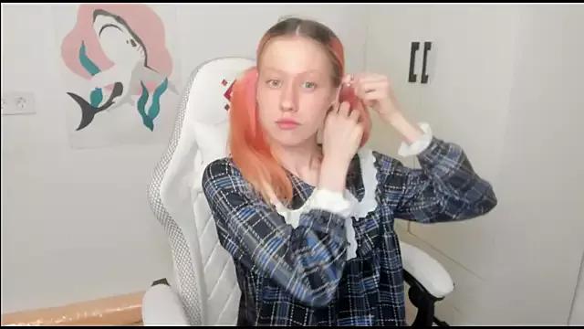 Silly__Milly from StripChat