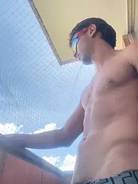silverbody19 from StripChat is Freechat