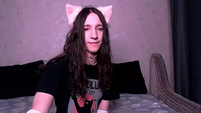 SilverMuse_ from StripChat is Freechat