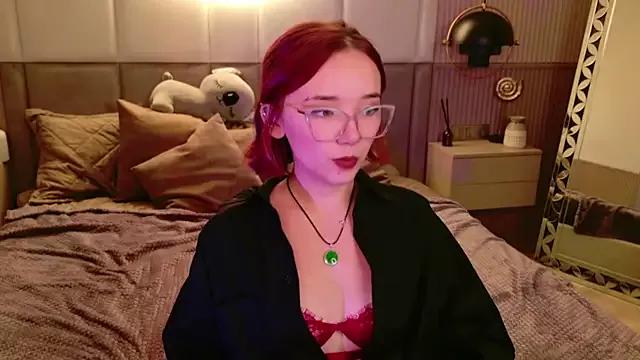 Silvia_Lore from StripChat is Freechat