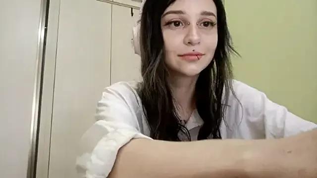 SineKiraReal from StripChat is Freechat