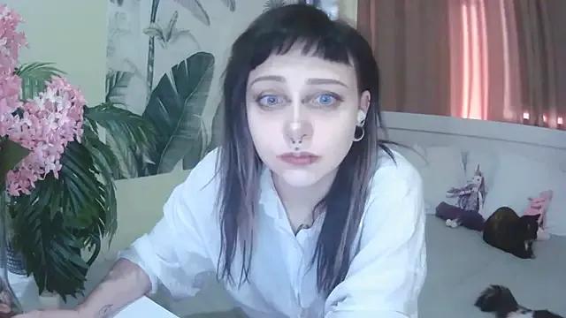 SineKiraReal from StripChat is Freechat