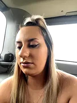 SinfulLovers33 from StripChat is Freechat