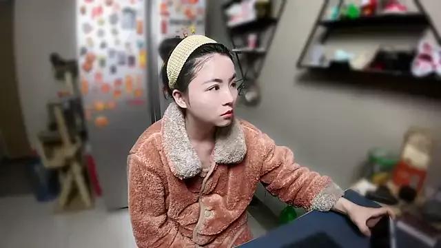 Sinicoco from StripChat