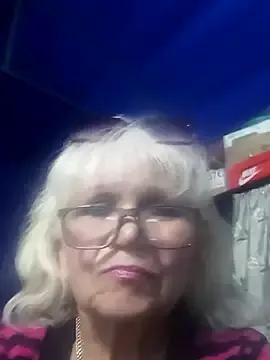 SirenaOcean6212 on StripChat