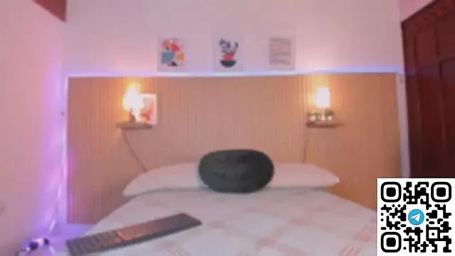 Sirenita_petitexoxo webcams show profile image 