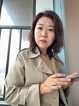 siru-love from StripChat is Freechat