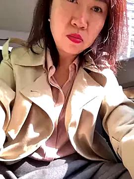 Photos of siru-love from StripChat is Freechat