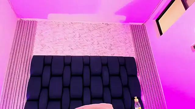 Skarletv1 webcams show profile image 