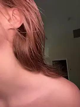 skimpysushi from StripChat is Freechat