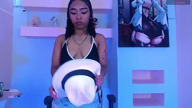 SkylerBloomm from StripChat is Freechat