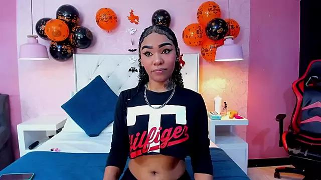 SkylerBloomm from StripChat is Freechat