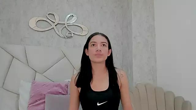 Skylerwhite02 from StripChat is Freechat