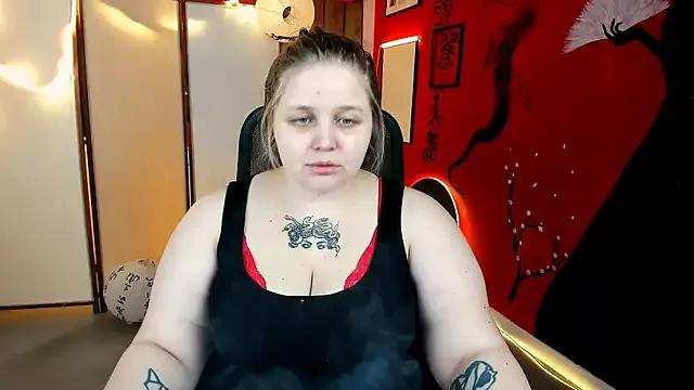 SladaDell from StripChat is Freechat