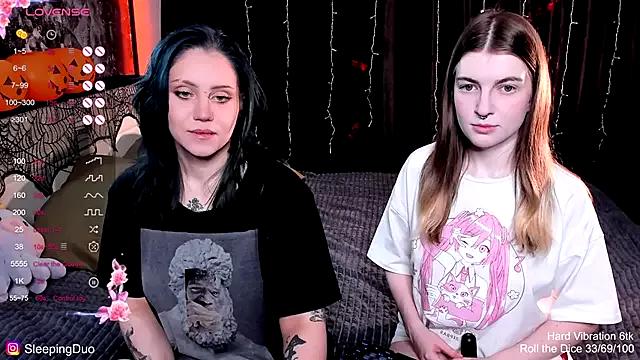 SleepingDuo from StripChat