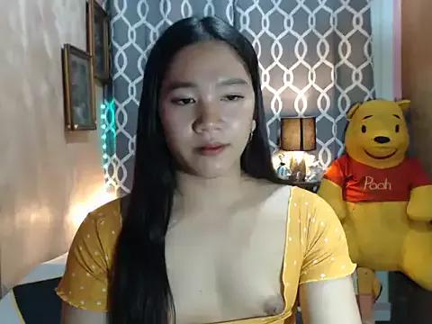 slut_clio from StripChat is Freechat