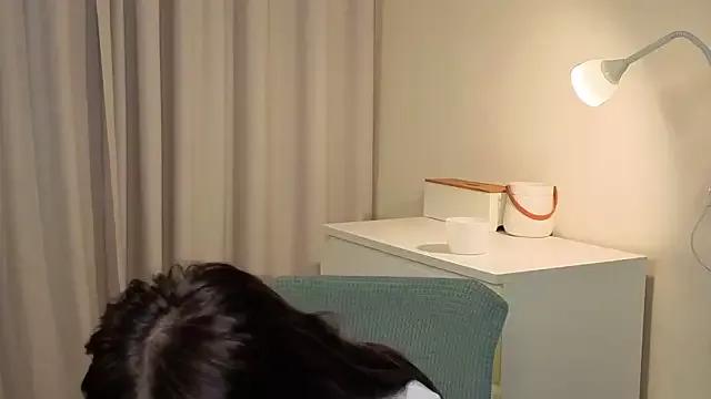 slyshypie from StripChat