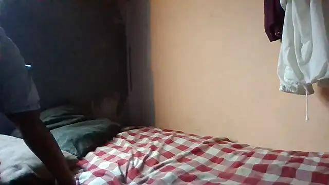 SmallGoodNutt from StripChat is Freechat