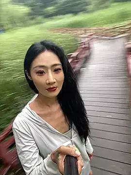 Photos of so-linger from StripChat is Freechat